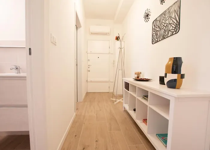 Ihost - Mancini 14 * Milano